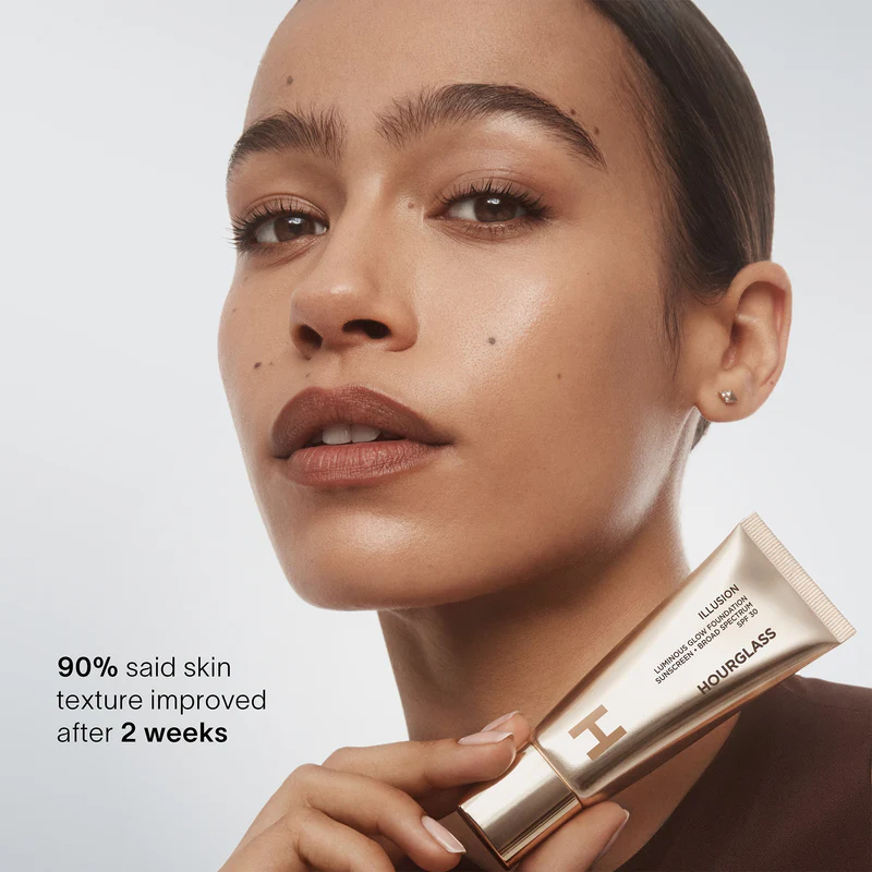 HOURGLASS Illusion Luminous Glow Foundation Spf 30 купить в Beauty Storage. Быстрая доставка по России и СНГ.