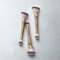 Купить HOURGLASS Ambient Lighting Edit Brush II Luck на Beautystorage.ru. Быстрая доставка по России и СНГ.
