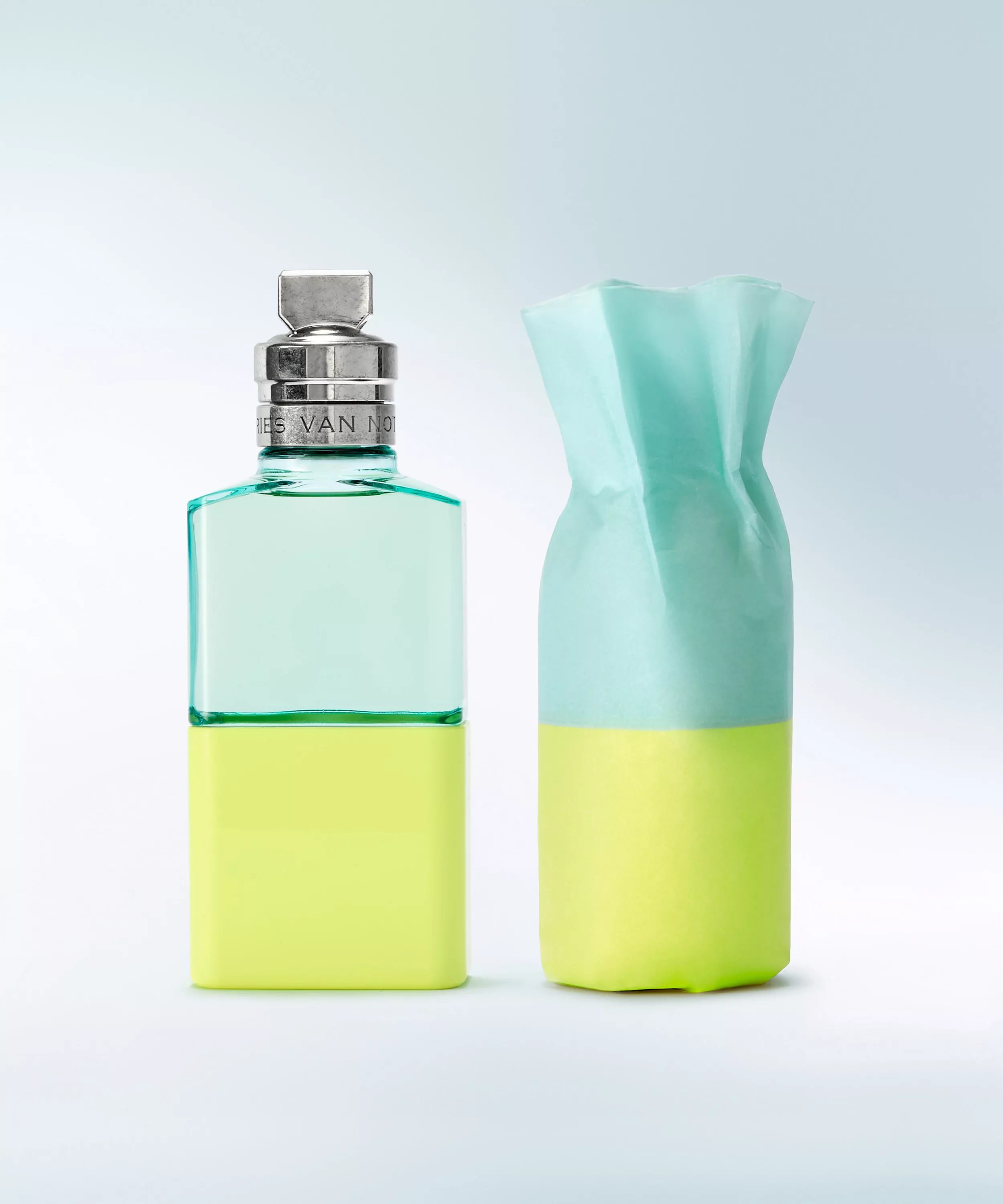 DRIES VAN NOTEN Neon Garden Eau de Parfum Refill купить в Beauty Storage. Быстрая доставка по России и СНГ.