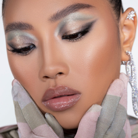 NATASHA DENONA Retro Glam Eyeshadow Palette купить в Beauty Storage. Быстрая доставка по России и СНГ.