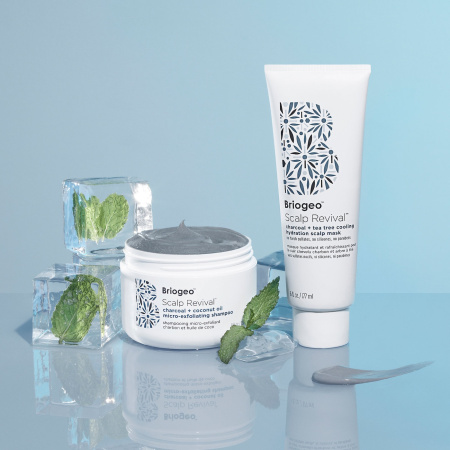 BRIOGEO Scalp Revival Charcoal + Coconut Oil Micro-exfoliating Scalp Scrub Shampoo купить в Beauty Storage. Быстрая доставка по России и СНГ.
