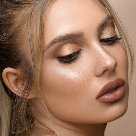 ARTIST COUTURE Supreme Nudes and Pressed Pigment Eyeshadow Palette купить в Beauty Storage. Быстрая доставка по России и СНГ.