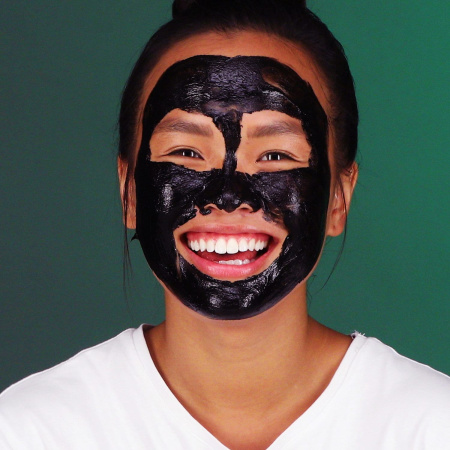 PETER THOMAS ROTH Irish Moor Mud Purifying Black Mask