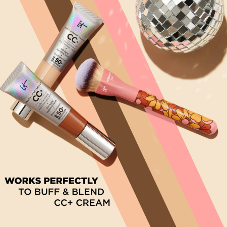 IT COSMETICS Heavenly Luxe Flower Power Foundation Brush купить в Beauty Storage. Быстрая доставка по России и СНГ.
