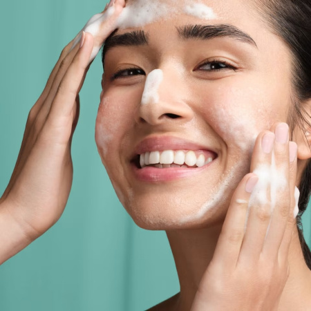 TATCHA The Matcha Cleanse Daily Clarifying Gel Cleanser купить в Beauty Storage. Быстрая доставка по России и СНГ.