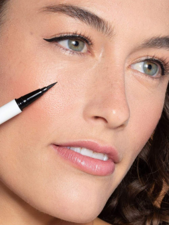 ILIA Clean Line Liquid Liner купить в Beauty Storage. Быстрая доставка по России и СНГ.
