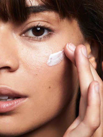 GLOSSIER Priming Moisturizer