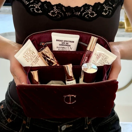 CHARLOTTE TILBURY Makeup Bag Of Dreams - Medium купить в Beauty Storage. Быстрая доставка по России и СНГ.