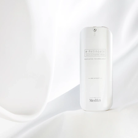 MEDIK8 R-RETINOATE® DAY & NIGHT Youth Activating Cream Day & Night купить в Beauty Storage. Быстрая доставка по России и СНГ.
