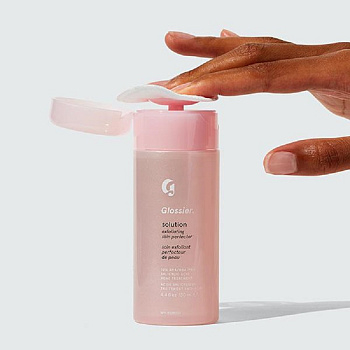 GLOSSIER Solution GLOSSIER Solution