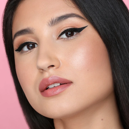 HUDA BEAUTY Life Liner Double Ended Eyeliner Liquid & Pencil купить в Beauty Storage. Быстрая доставка по России и СНГ.
