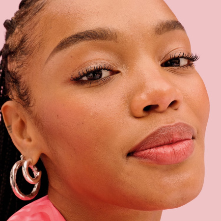 BENEFIT They’re Real Magnet Extreme Lengthening and Powerful Lifting Mascara Mini - Supercharged Black купить в Beauty Storage. Быстрая доставка по России и СНГ.