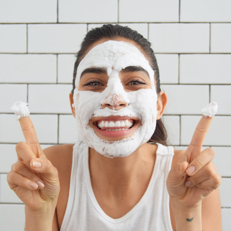 PETER THOMAS ROTH Water Drench® Hyaluronic Micro-Bubbling Cloud Mask