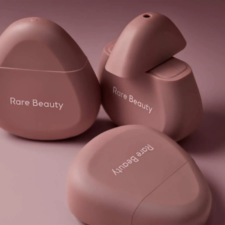 RARE BEAUTY by Selena Gomez Find Comfort Hydrating Hand Cream купить в Beauty Storage. Быстрая доставка по России и СНГ.