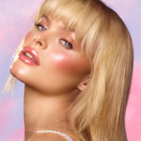 CHARLOTTE TILBURY Pillow Talk Beautifying Lip And Cheek Secrets купить в Beauty Storage. Быстрая доставка по России и СНГ.
