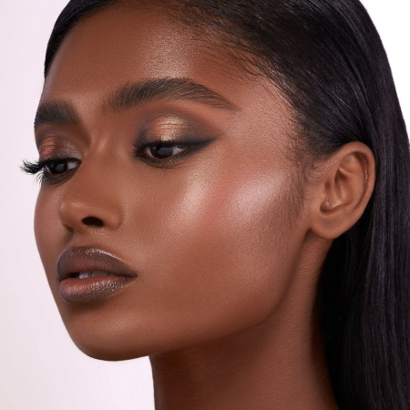 NATASHA DENONA Mini Nude Eyeshadow Kit - Mini Nude Eyeshadow Palette & Eyeshadow Brush купить в Beauty Storage. Быстрая доставка по России и СНГ.