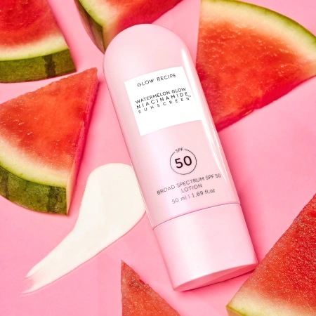 GLOW RECIPE Watermelon Glow Niacinamide Sunscreen SPF 50 купить в Beauty Storage. Быстрая доставка по России и СНГ.
