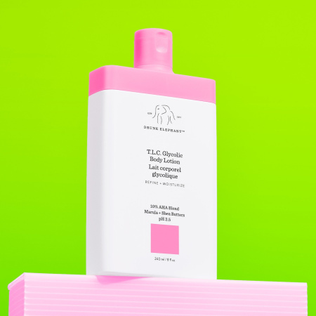 DRUNK ELEPHANT T.L.C Glycolic Body Lotion купить в Beauty Storage. Быстрая доставка по России и СНГ.

