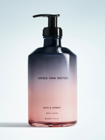 Купить DRIES VAN NOTEN Soie & Amber Body Lotion на Beautystorage.ru. Быстрая доставка по России и СНГ.
