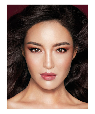 CHARLOTTE TILBURY Luxury Palette - The Bella Sofia купить в Beauty Storage. Быстрая доставка по России и СНГ.