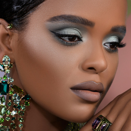 NATASHA DENONA Retro Glam Eyeshadow Palette купить в Beauty Storage. Быстрая доставка по России и СНГ.