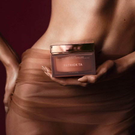 PATRICK TA Major Glow High Shine Skin Perfecting Body Crème купить в Beauty Storage. Быстрая доставка по России и СНГ.