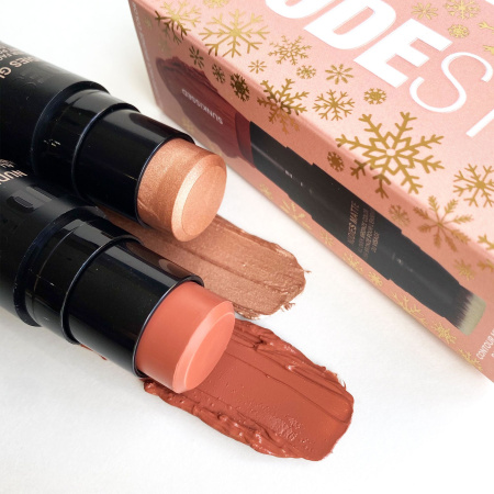 NUDESTIX Glowy Nude Skin Kit купить в Beauty Storage. Быстрая доставка по России и СНГ.