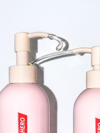 GLOSSIER Body Hero Daily Oil Wash