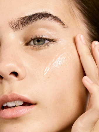 GLOSSIER Super Pure