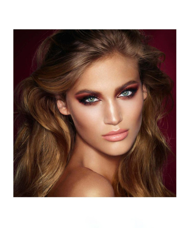 CHARLOTTE TILBURY  Luxury Palette - The Bella Sophia (The Dolce Vita) купить в Beauty Storage.  Быстрая доставка по России и СНГ.