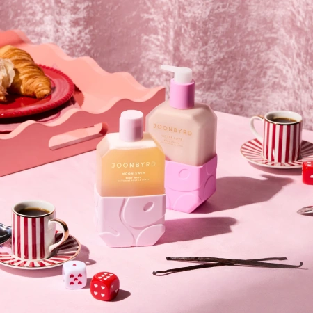Купить JOONBYRD Moon Swim Body Wash на Beautystorage.ru. Быстрая доставка по России и СНГ.
