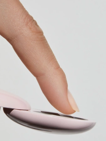 GLOSSIER Glossier You Solid купить в Beauty Storage. Быстрая доставка по России и СНГ.
