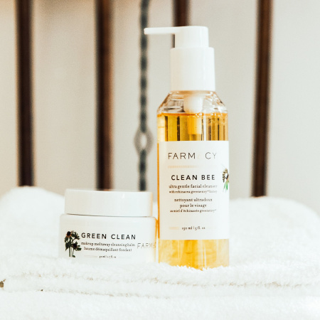 FARMACY Clean Bee Ultra Gentle Facial Cleanser