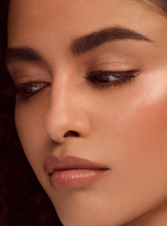 Купить RARE BEAUTY Essential Neutrals Eyeshadow Palette на Beautystorage.ru. Быстрая доставка по России и СНГ.