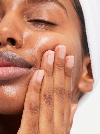GLOSSIER After Baume купить в Beauty Storage. Быстрая доставка по России и СНГ.
