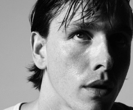 RHODE Glazing Mist купить в Beauty Storage. Быстрая доставка по России и СНГ.