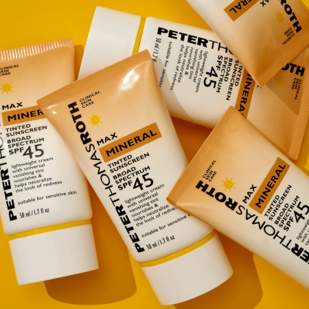 PETER THOMAS ROTH Max Mineral Tinted Sunscreen Broad Spectrum SPF 45 купить в Beauty Storage. Быстрая доставка по России и СНГ.
