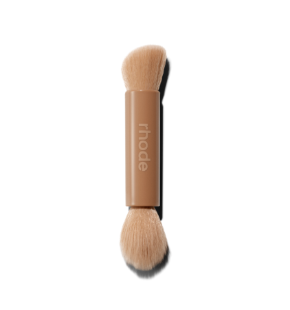 Купить RHODE Pocket Brush на Beautystorage.ru. Быстрая доставка по России и СНГ.
