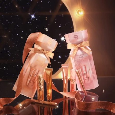 CHARLOTTE TILBURY Super Nudes Spotlight Lip And Cheek Kit купить в Beauty Storage. Быстрая доставка по России и СНГ.
