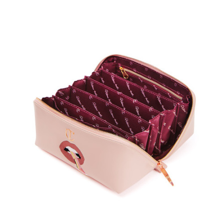 CHARLOTTE TILBURY Pillow Talk Makeup Bag купить в Beauty Storage. Быстрая доставка по России и СНГ.