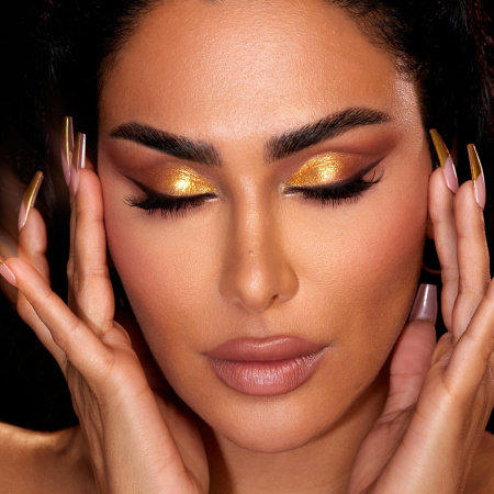 HUDA BEAUTY Empowered Eyeshadow Palette купить в Beauty Storage. Быстрая доставка по России и СНГ.