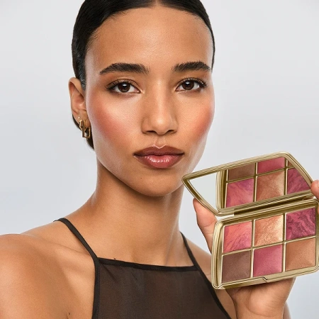 Купить HOURGLASS Ambient Lighting Edit - Unlocked - Luck на Beautystorage.ru. Быстрая доставка по России и СНГ.